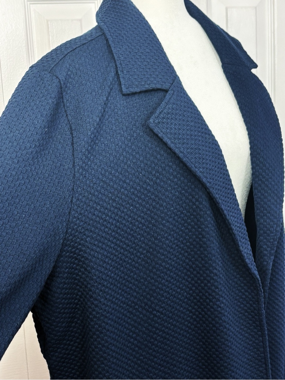 NWT CJ Banks Navy Blue Textured Knit Open Front Shacket Blazer 1X - Picture 6 of 16
